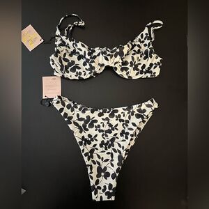 Skatie two piece bikini greenwich black and white floral